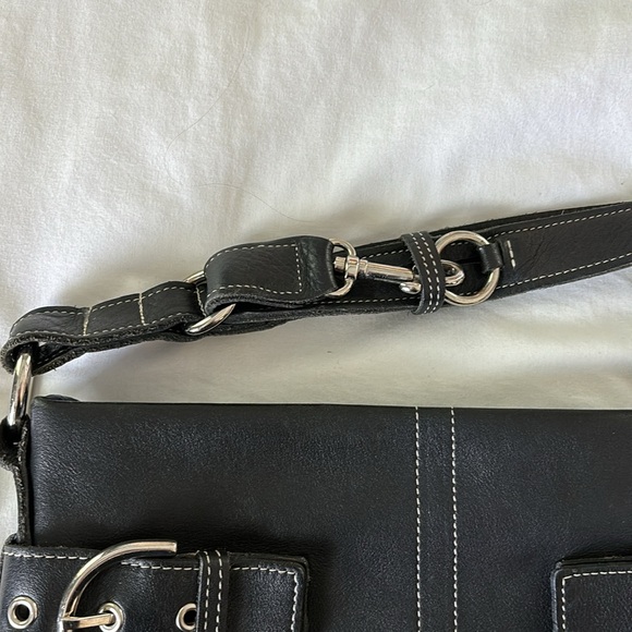 Coach Leather Buckle Shoulder Bag EUC Black - Picture 13 of 16